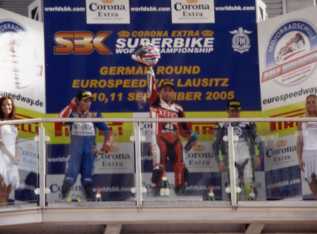 Kiné au championnat du monde de Superbike (en 2005 : Italie, France, Hollande, Allemagne, République Tchèque, Angleterre)